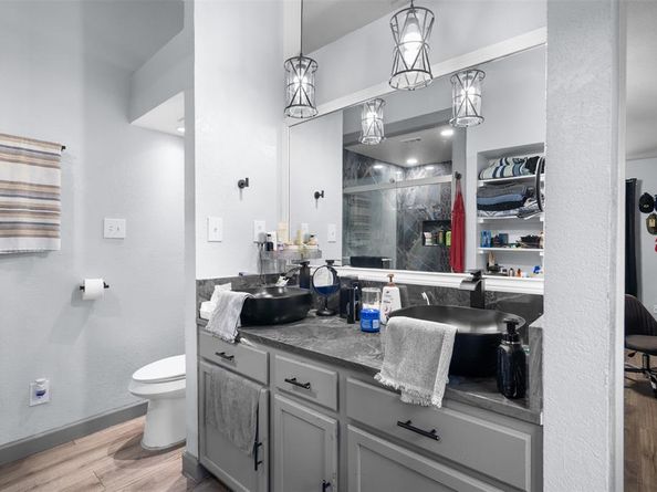 203  Lemon Drive , Arlington Texas 76018