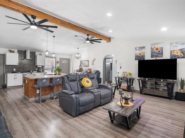 203  Lemon Drive , Arlington Texas 76018