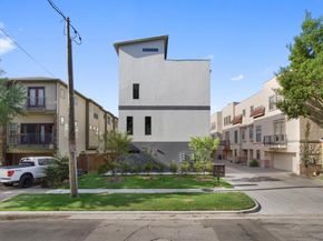 5810  Hudson Street , Dallas Texas 75206