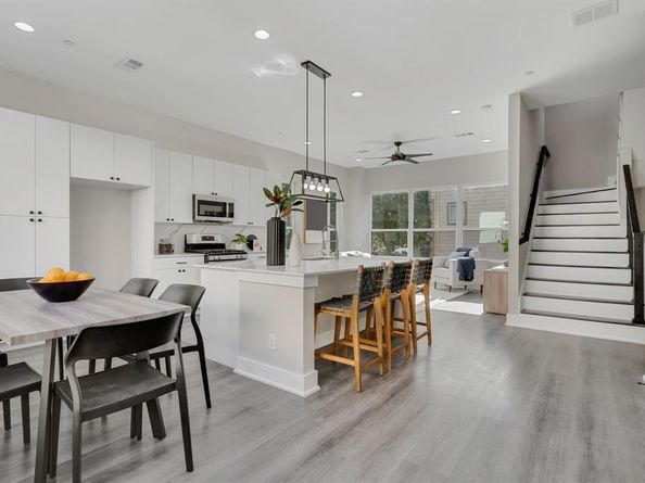 5810  Hudson Street , Dallas Texas 75206