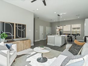 5810  Hudson Street , Dallas Texas 75206