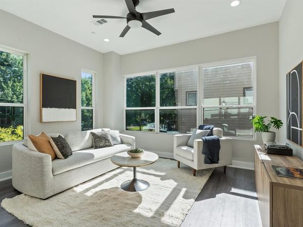 5810  Hudson Street , Dallas Texas 75206