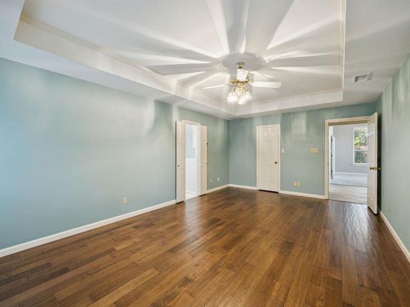 1115  Shawnee Trail , Carrollton Texas 75007