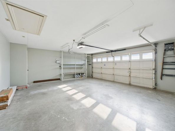 1115  Shawnee Trail , Carrollton Texas 75007