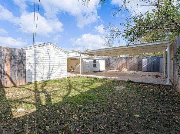 2512  Malvern Trail , Fort Worth Texas 76105