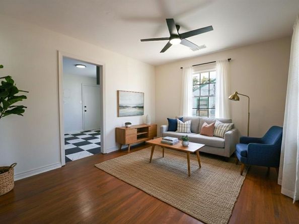 2512  Malvern Trail , Fort Worth Texas 76105