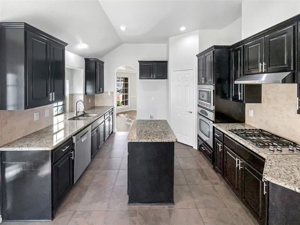 4645  Golden Yarrow Drive , Fort Worth Texas 76244