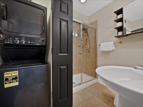 2722  Knight Street  407B, Dallas Texas 75219