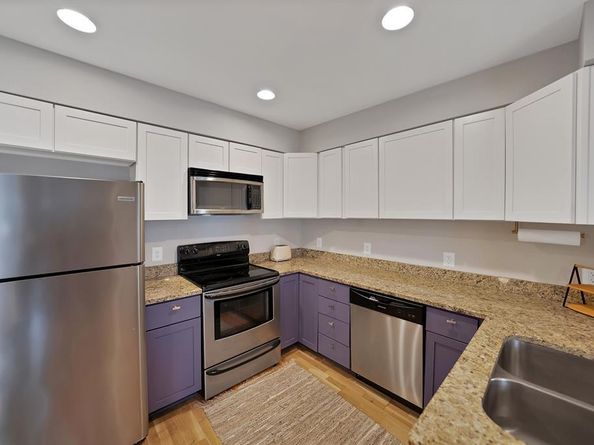 2722  Knight Street  407B, Dallas Texas 75219