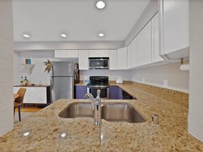 2722  Knight Street  407B, Dallas Texas 75219