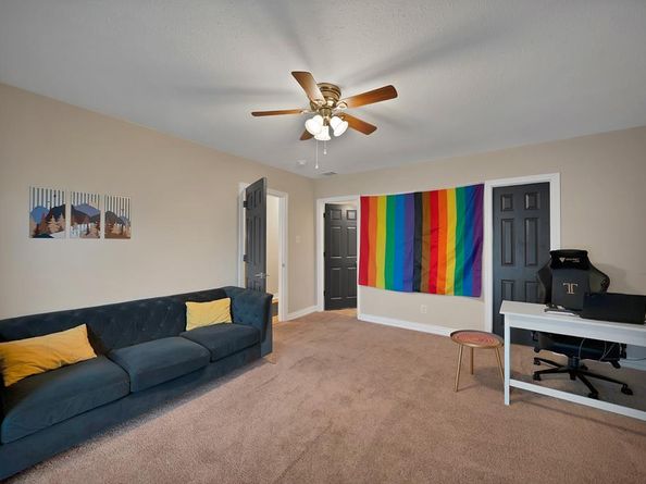 2722  Knight Street  407B, Dallas Texas 75219