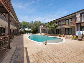 2722  Knight Street  407B, Dallas Texas 75219