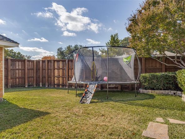 2301  Rocky Trail , Garland Texas 75044