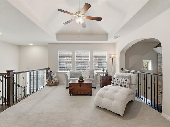 346  Hill Creek Lane , Grapevine Texas 76051