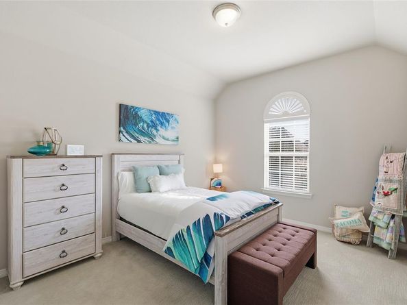 346  Hill Creek Lane , Grapevine Texas 76051