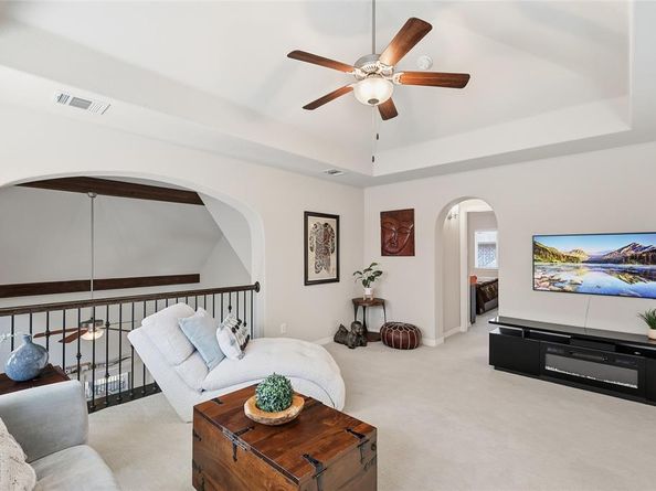 346  Hill Creek Lane , Grapevine Texas 76051