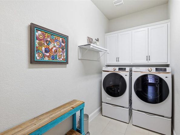 346  Hill Creek Lane , Grapevine Texas 76051