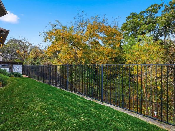 346  Hill Creek Lane , Grapevine Texas 76051