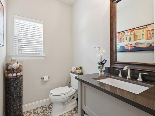 346  Hill Creek Lane , Grapevine Texas 76051