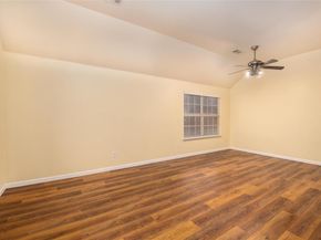 1302  Red Deer Way , Arlington Texas 76002