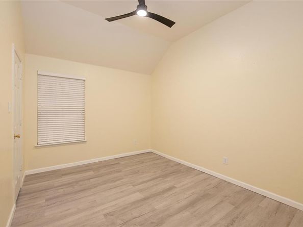 1302  Red Deer Way , Arlington Texas 76002