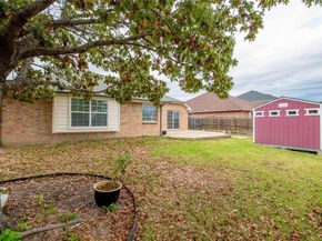 1302  Red Deer Way , Arlington Texas 76002