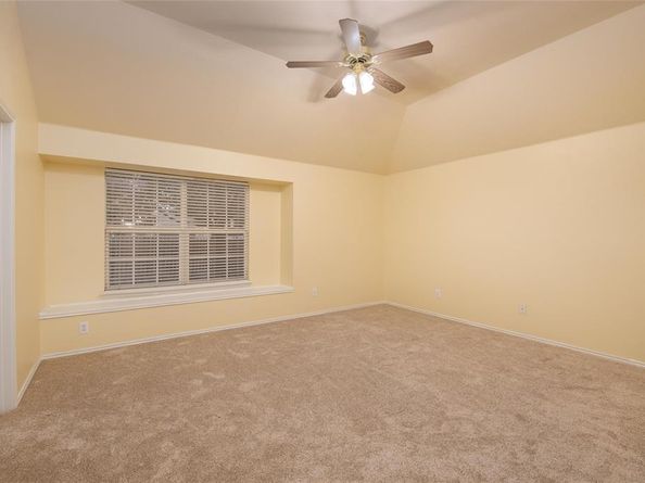 1302  Red Deer Way , Arlington Texas 76002