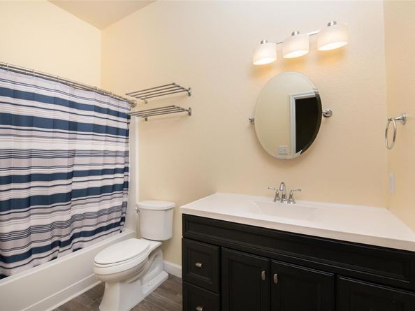 1302  Red Deer Way , Arlington Texas 76002