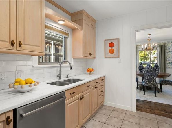 5811  El Campo Avenue , Fort Worth Texas 76107