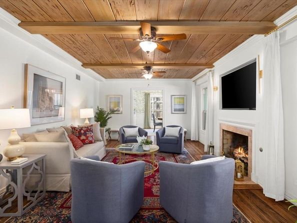 5811  El Campo Avenue , Fort Worth Texas 76107