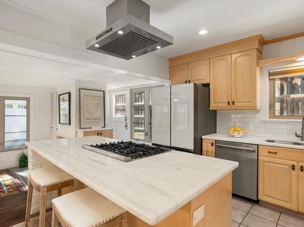 5811  El Campo Avenue , Fort Worth Texas 76107