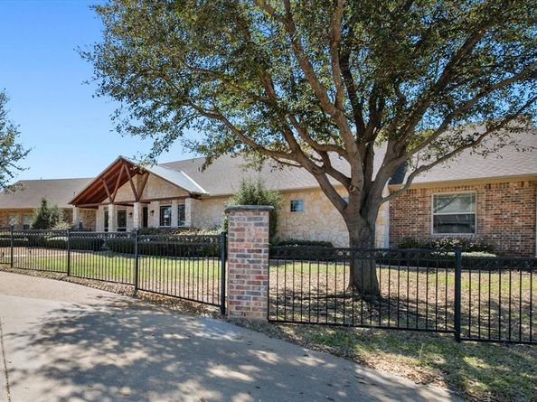 895  Bardin Road , Grand Prairie Texas 75052