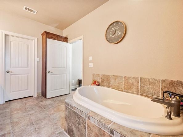 895  Bardin Road , Grand Prairie Texas 75052