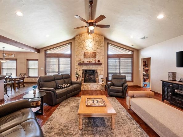 895  Bardin Road , Grand Prairie Texas 75052