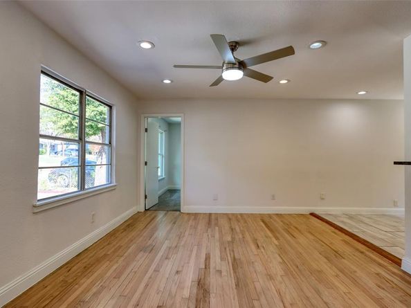 4520  Utah Avenue , Dallas Texas 75216