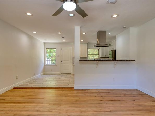 4520  Utah Avenue , Dallas Texas 75216