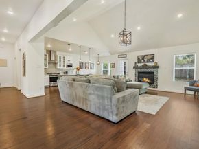 1909  Willowcrest Loop  , Denton Texas 76205