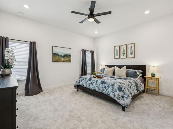 1318  Oliver Creek Lane , Justin Texas 76247