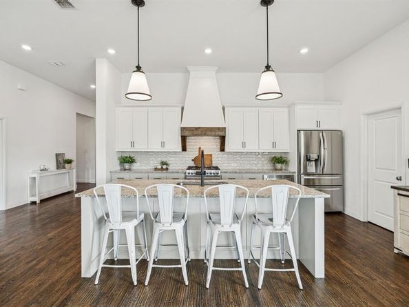 1318  Oliver Creek Lane , Justin Texas 76247