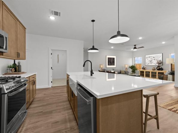 1207  Okeechobee Drive , Dallas Texas 75253