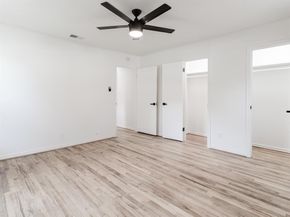 126 E Scotland Drive , Irving Texas 75062