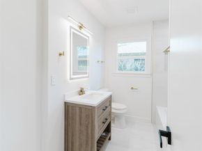 126 E Scotland Drive , Irving Texas 75062