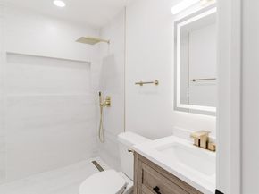 126 E Scotland Drive , Irving Texas 75062