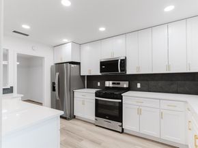 126 E Scotland Drive , Irving Texas 75062