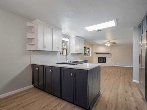 608 W Pleasantview Drive , Hurst Texas 76054