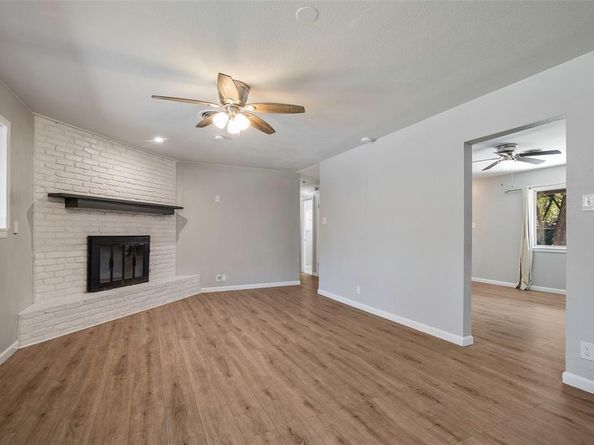 608 W Pleasantview Drive , Hurst Texas 76054