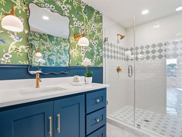 1817  5th Avenue , Fort Worth Texas 76110