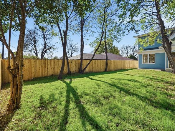 1817  5th Avenue , Fort Worth Texas 76110