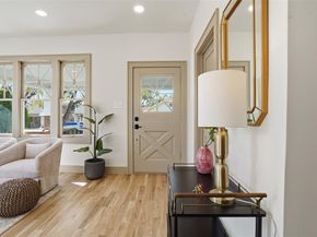 1817  5th Avenue , Fort Worth Texas 76110