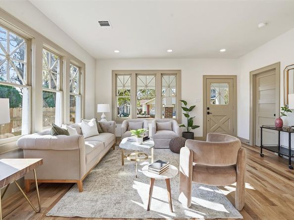 1817  5th Avenue , Fort Worth Texas 76110